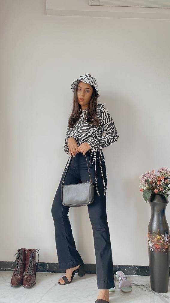 Aafrose Ruched Drawstring Hem Zebra Striped Top - Black & White
