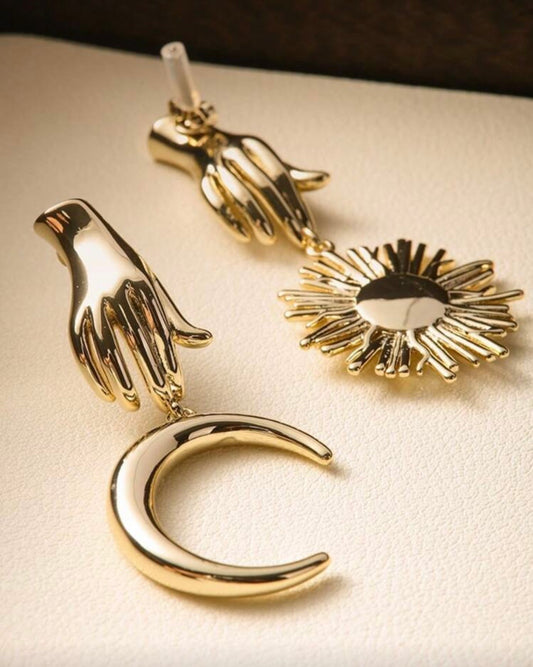 New Personalized Asymmetrical Sun Moon Earrings Women's Texture Metal Geometric Earrings Popular Explosive