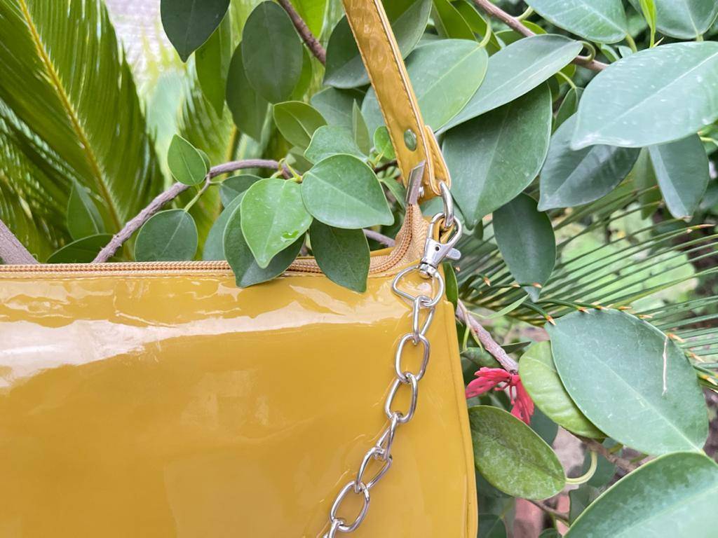 AAFROSE Chain Decor Yellow Baguette Bag